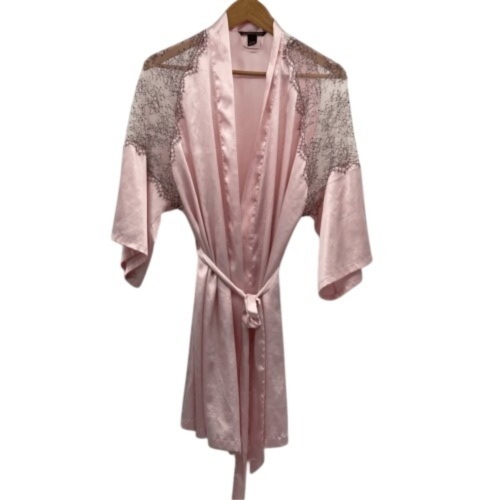 Victoria's Secret Satine Robe‎ Women Medium/ Large Pink Black Lace Short Kimono